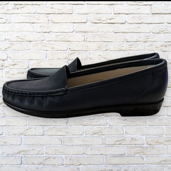 NWOT SAS Loafer Shoes with Tripad - Blue - Size 7.5 Narrow - Picture 1 of 7